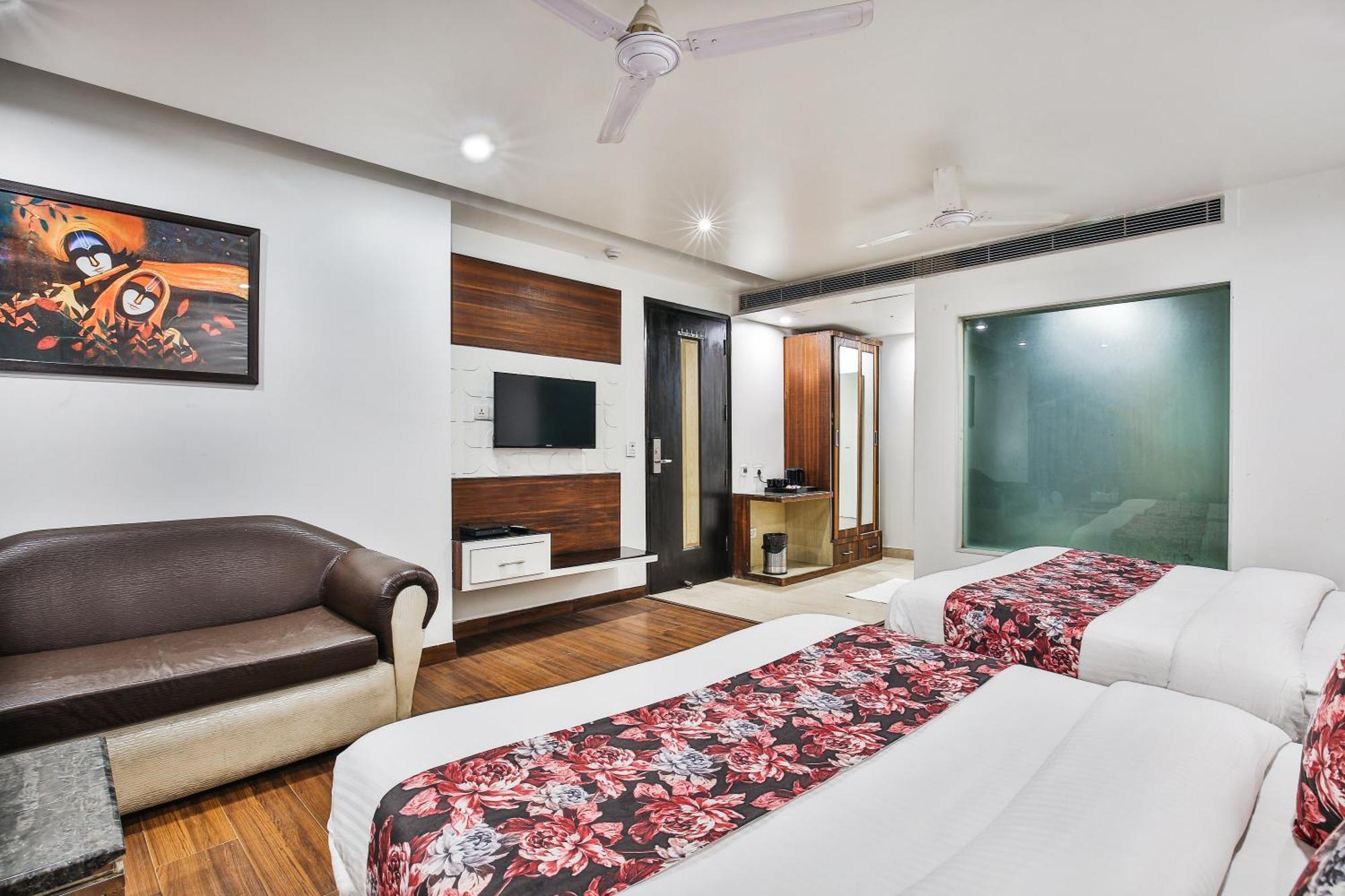 Hotel Uppal International, Near New Delhi Railway Station Kültér fotó