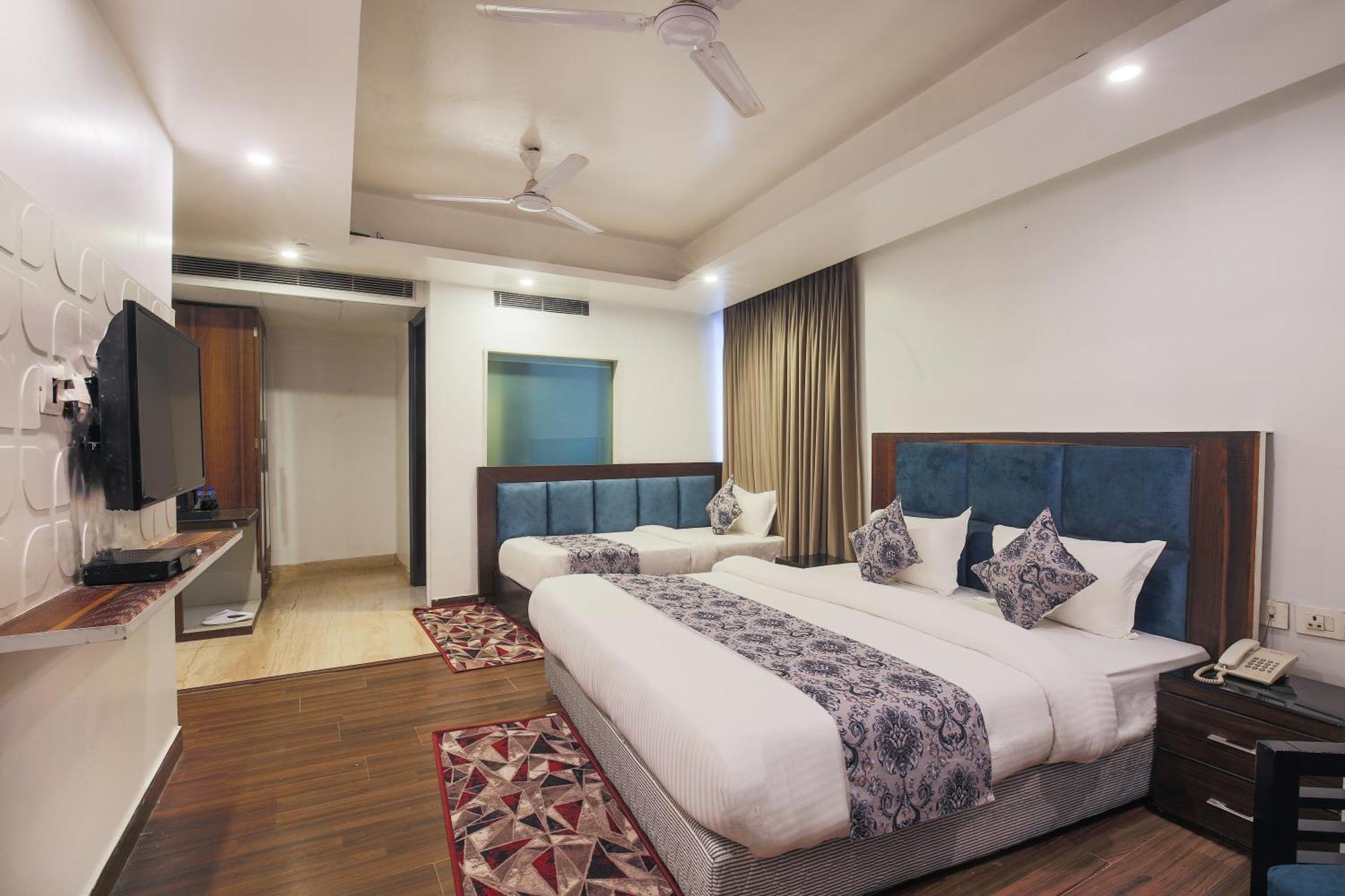 Hotel Uppal International, Near New Delhi Railway Station Kültér fotó